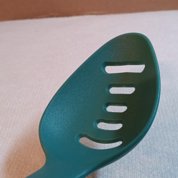 Rachel Ray Perforated Cooking/Serving Spoon - Picture 5 of 16